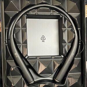 LG Black Wireless Neckband Earphones